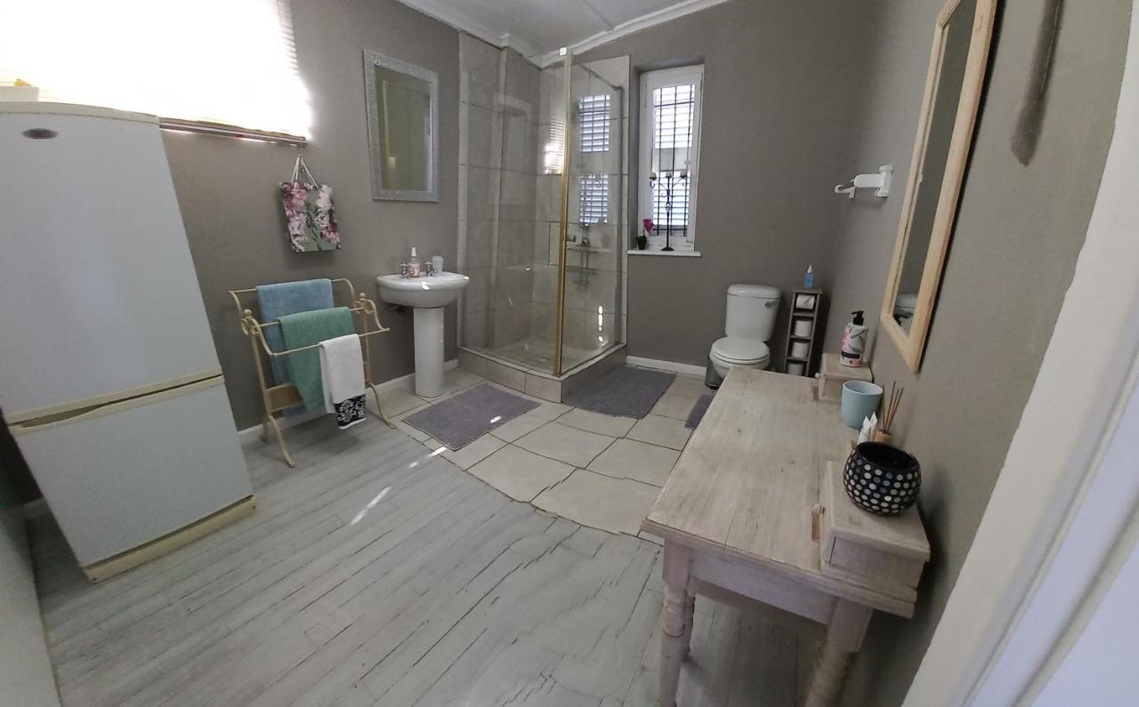 Peony Luxury Room With Wifi And Own Entrance Stellenbosch Eksteriør bilde